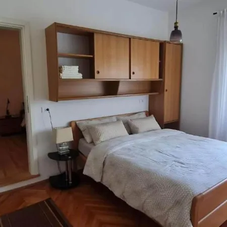 Comfort Roza In - 5 Bedroom With Pool *