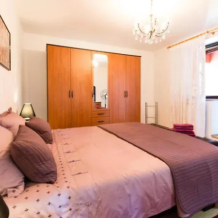 Comfort Roza In - 5 Bedroom With Pool Umag