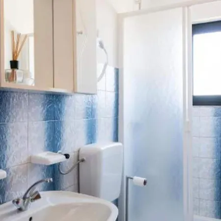Comfort Roza In - 5 Bedroom With Pool Umag