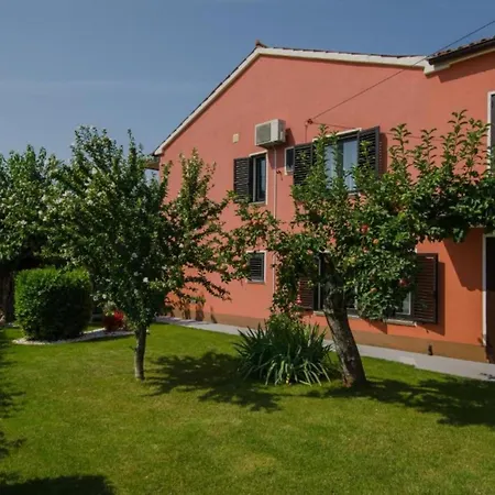 Comfort Roza In - 5 Bedroom With Pool Umag